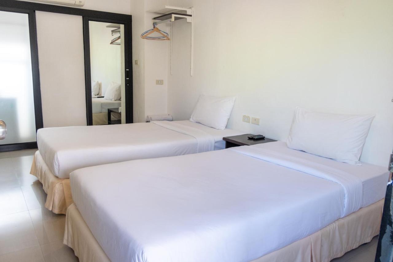 Hotel The Auto Place 2*
