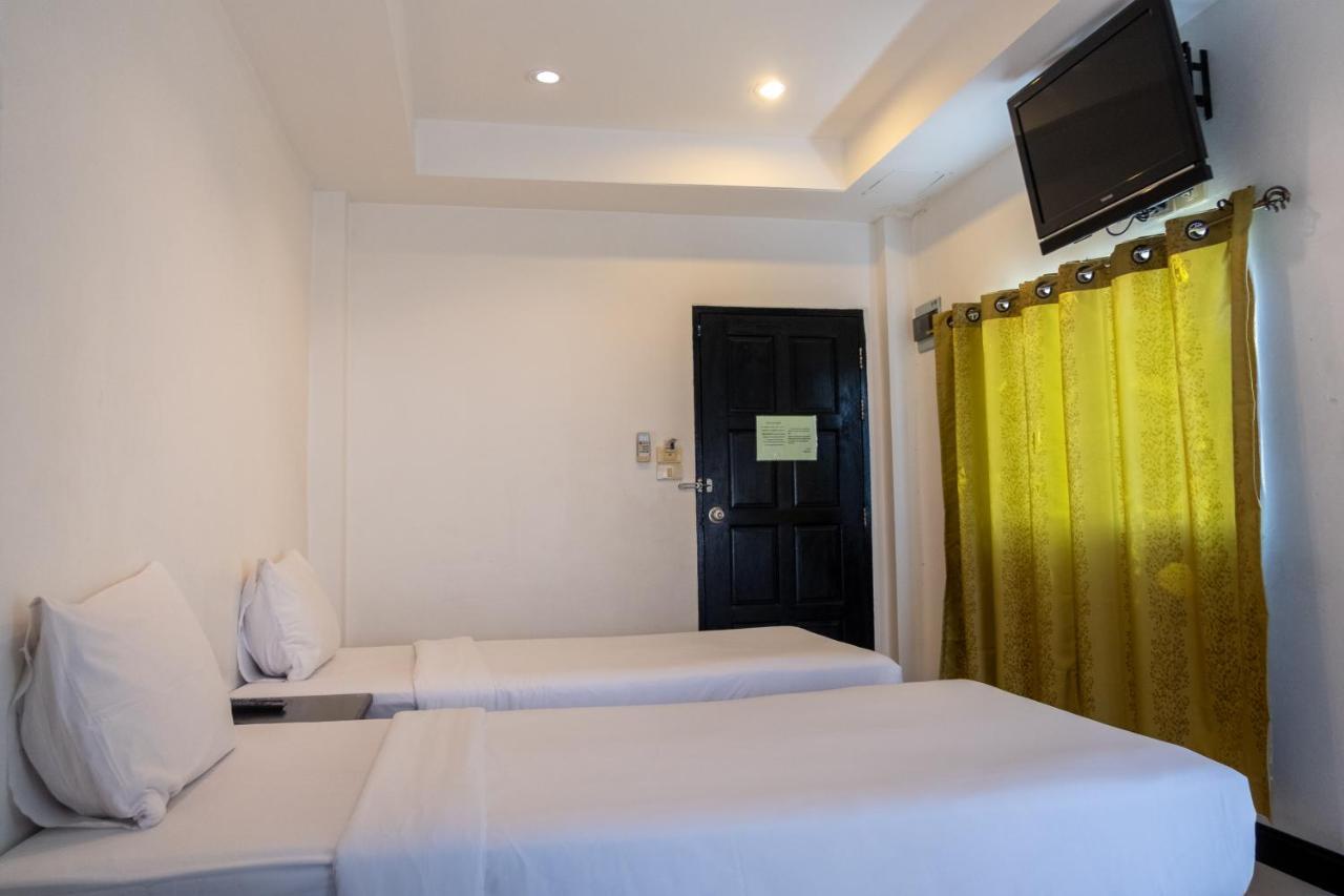 Hotel The Auto Place Phuket