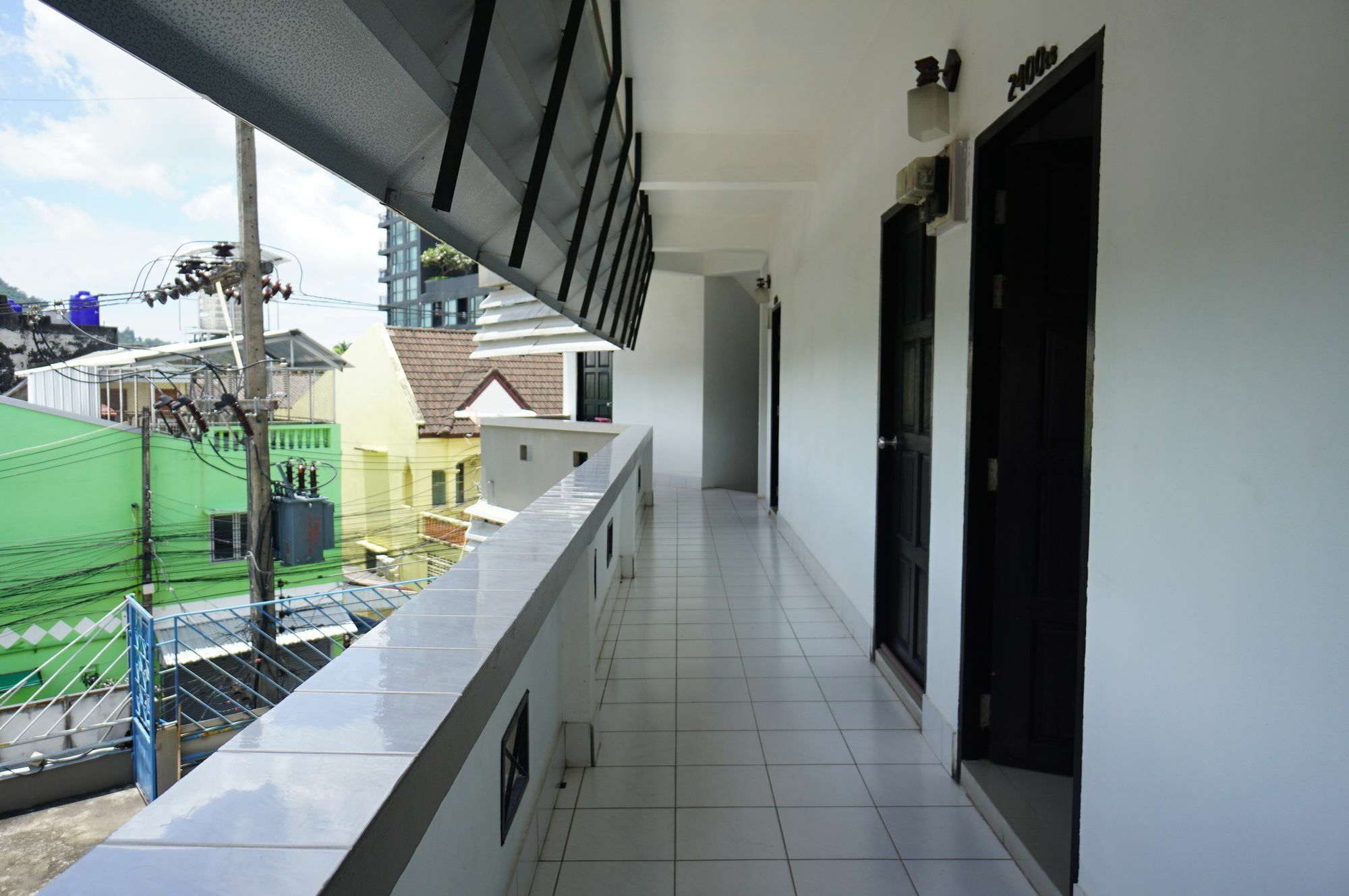 Hotel The Auto Place Phuket